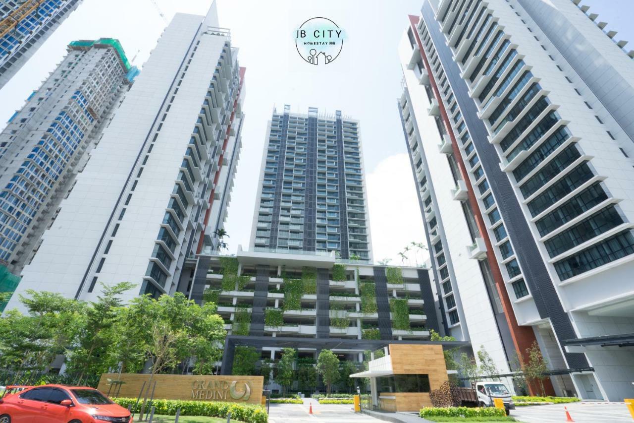 Grand Medini By Rr Jbcity 努沙再也 外观 照片